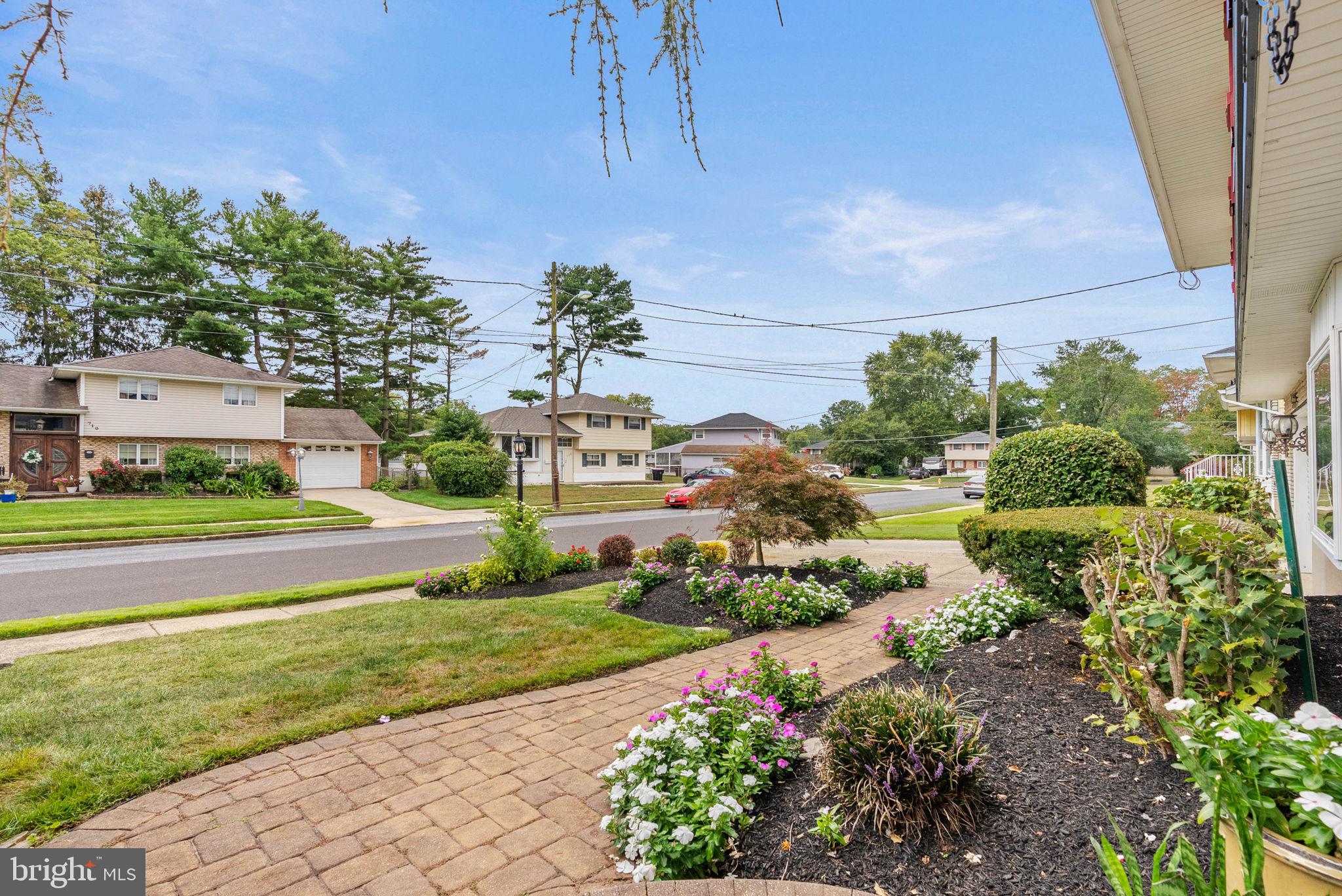 711 GEORGE LANE