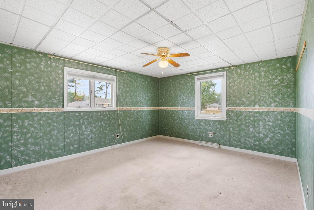 711 GEORGE LANE