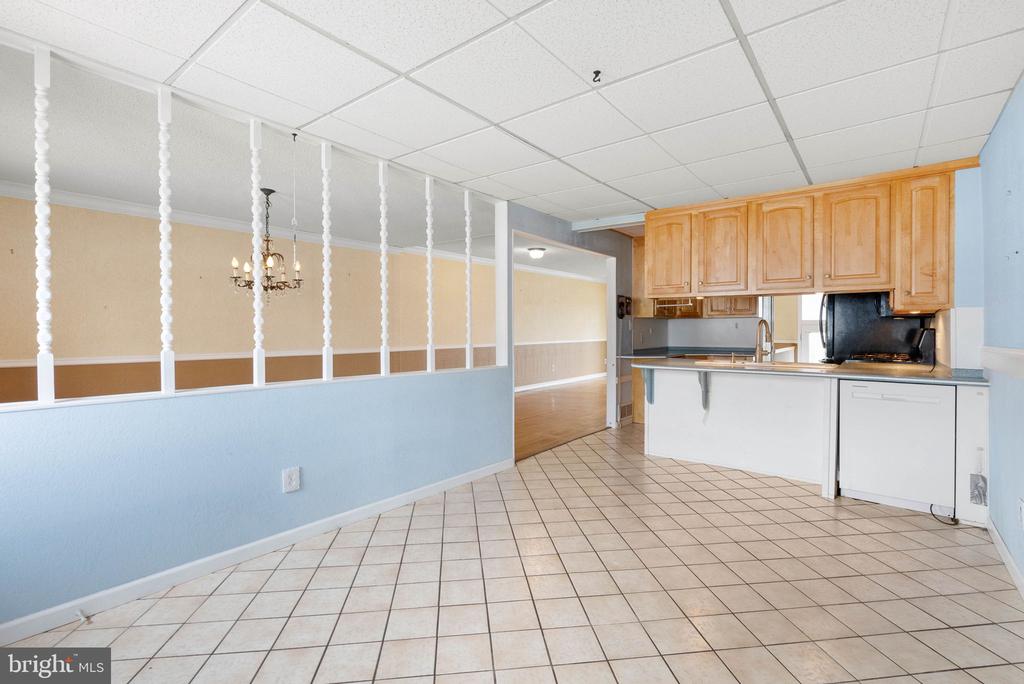 711 GEORGE LANE