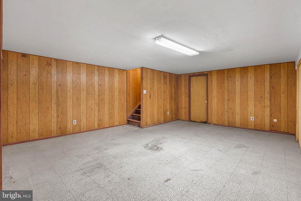 5110 EUSTON COURT