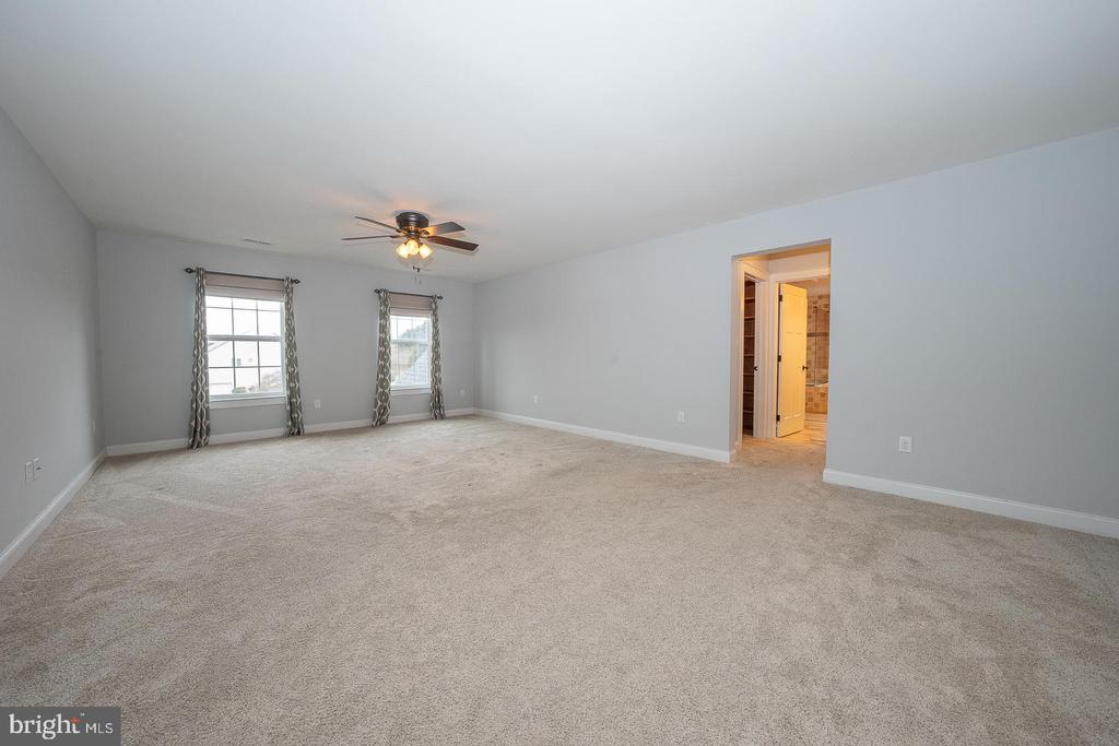 615 Foothill Dr