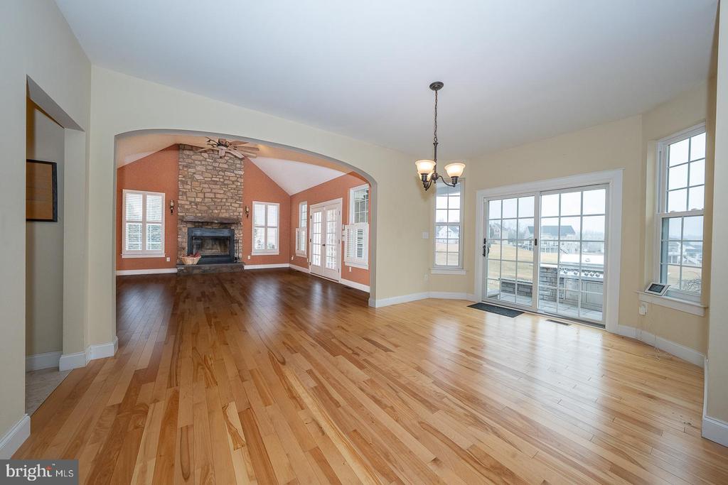 615 Foothill Dr