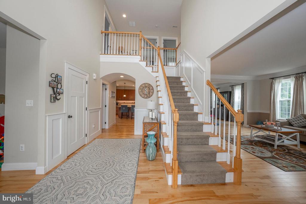 615 Foothill Dr