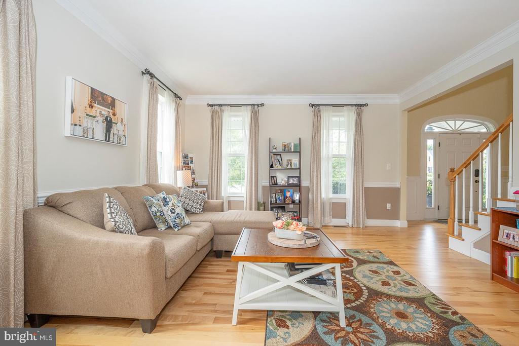 615 Foothill Dr