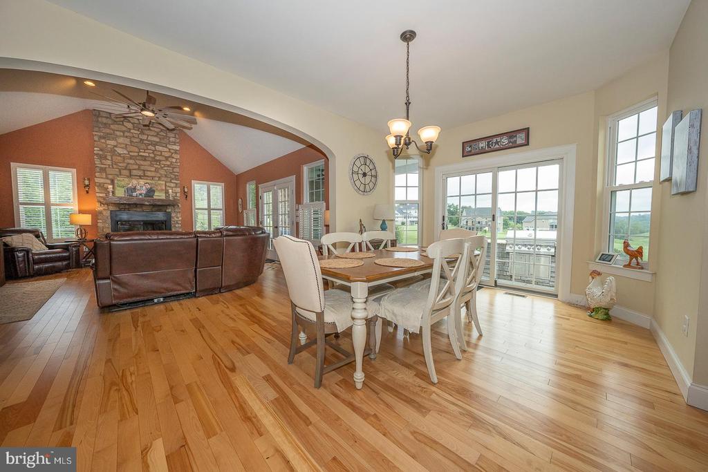 615 Foothill Dr