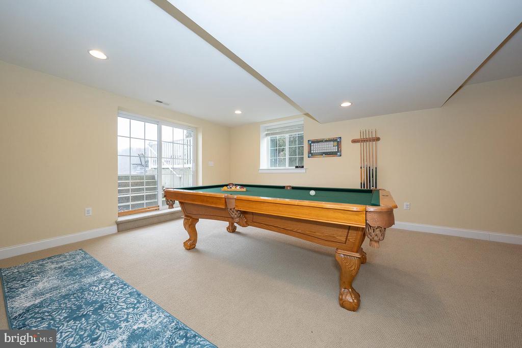 615 Foothill Dr