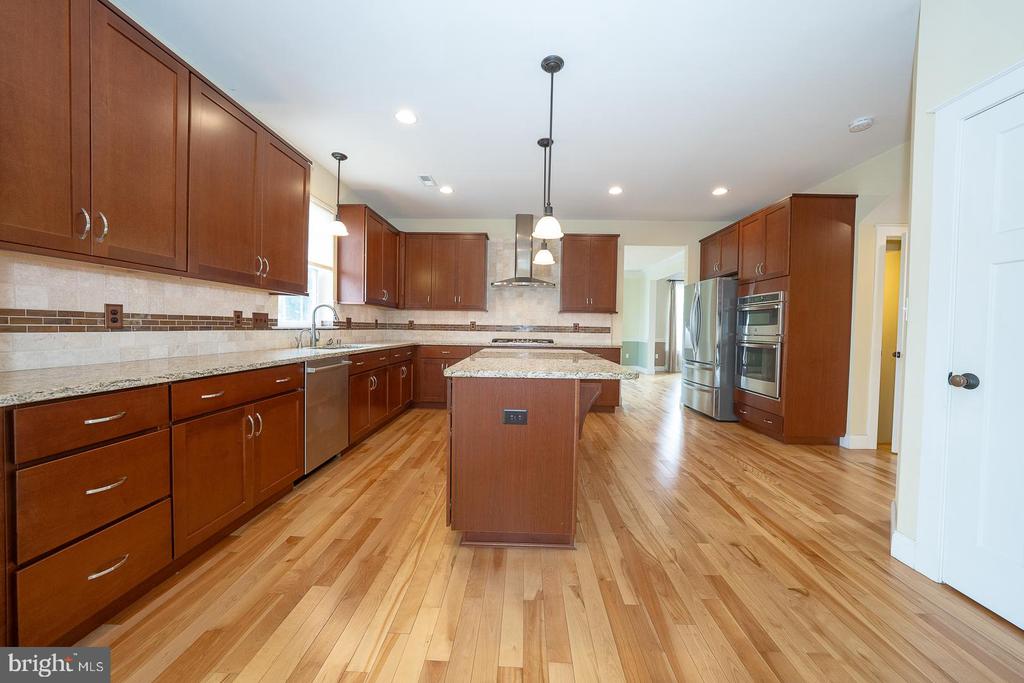 615 Foothill Dr