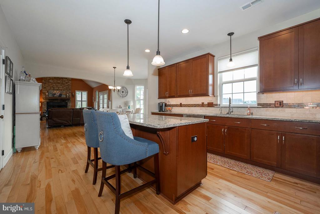 615 Foothill Dr