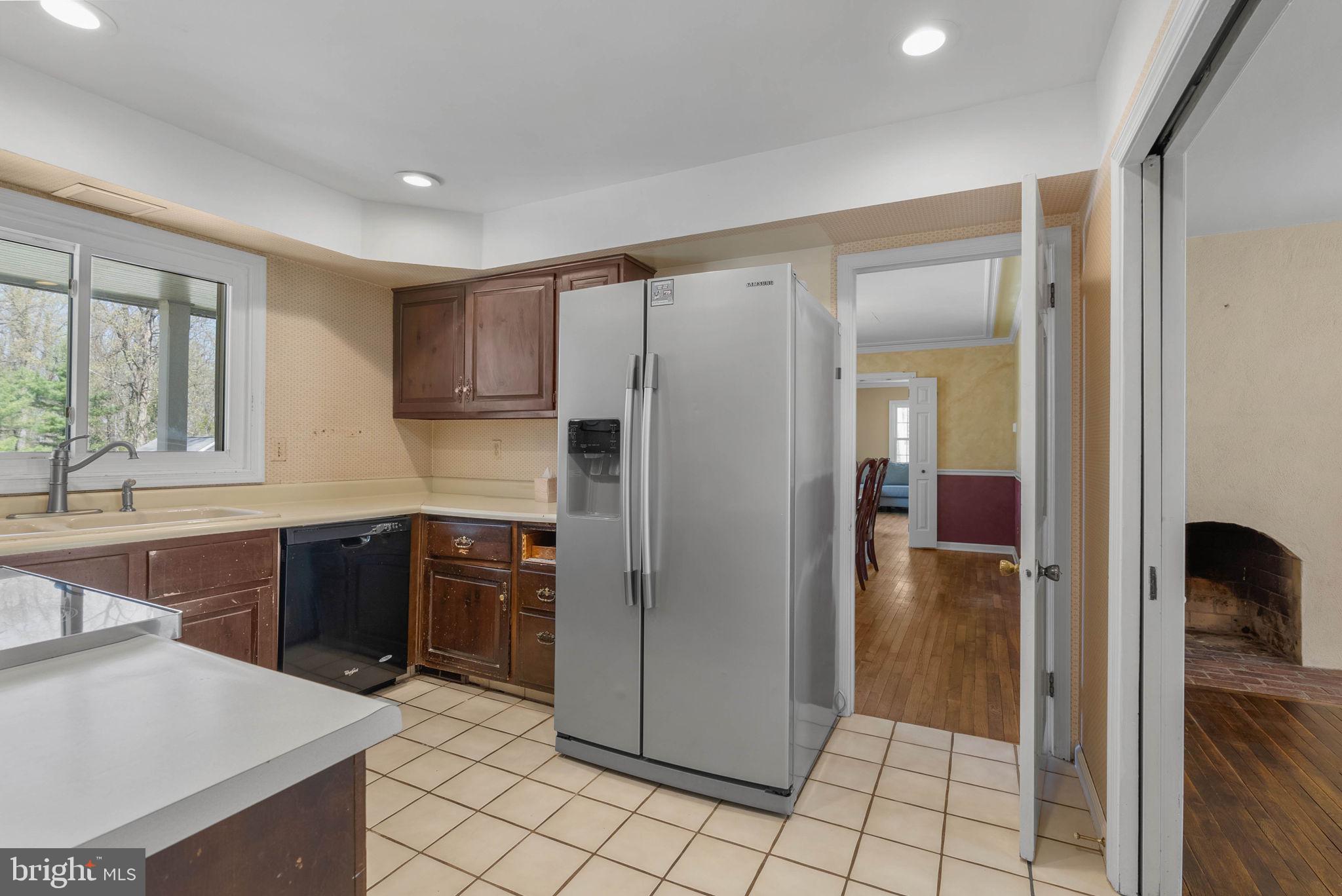 150 CONTINENTAL DRIVE