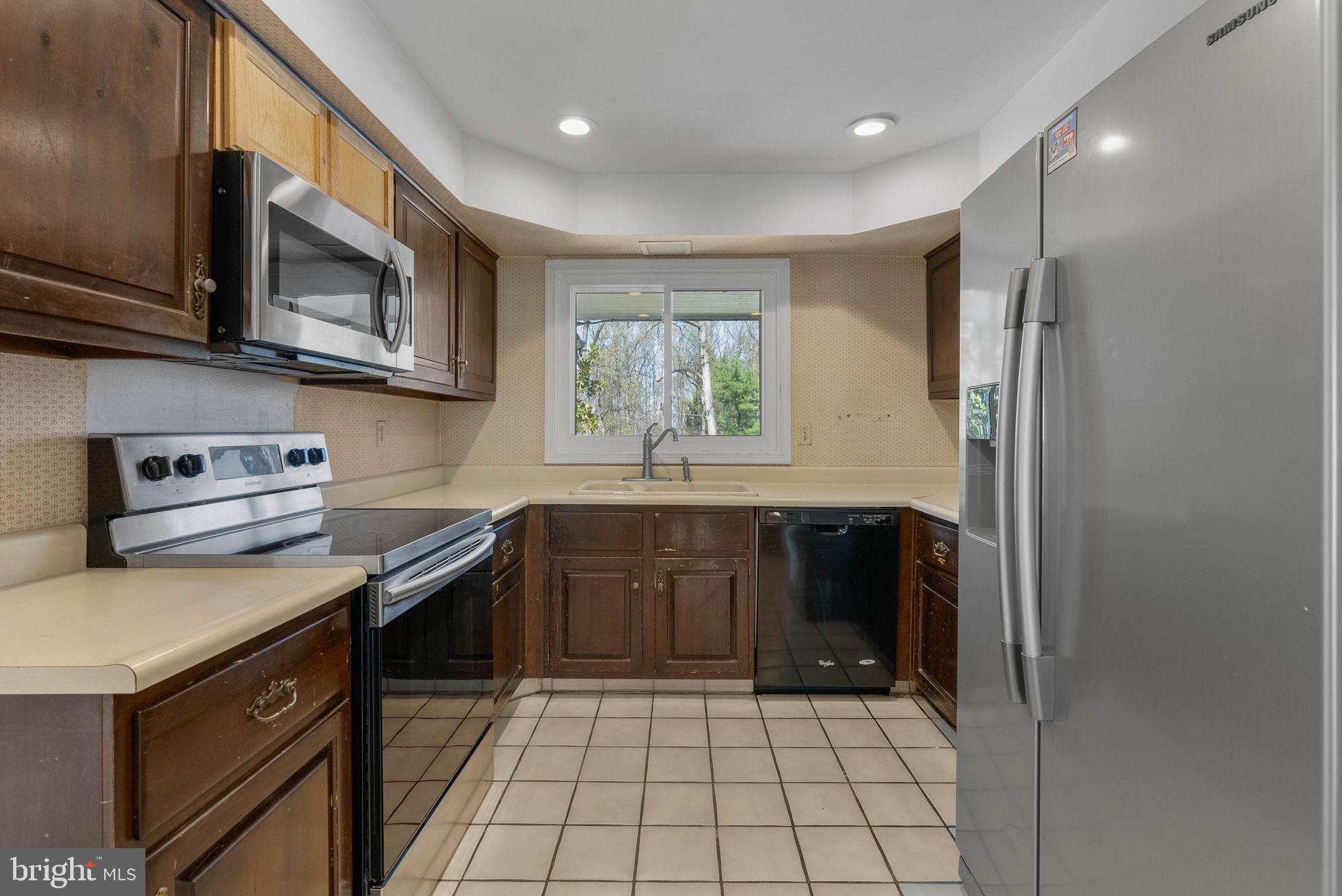 150 CONTINENTAL DRIVE