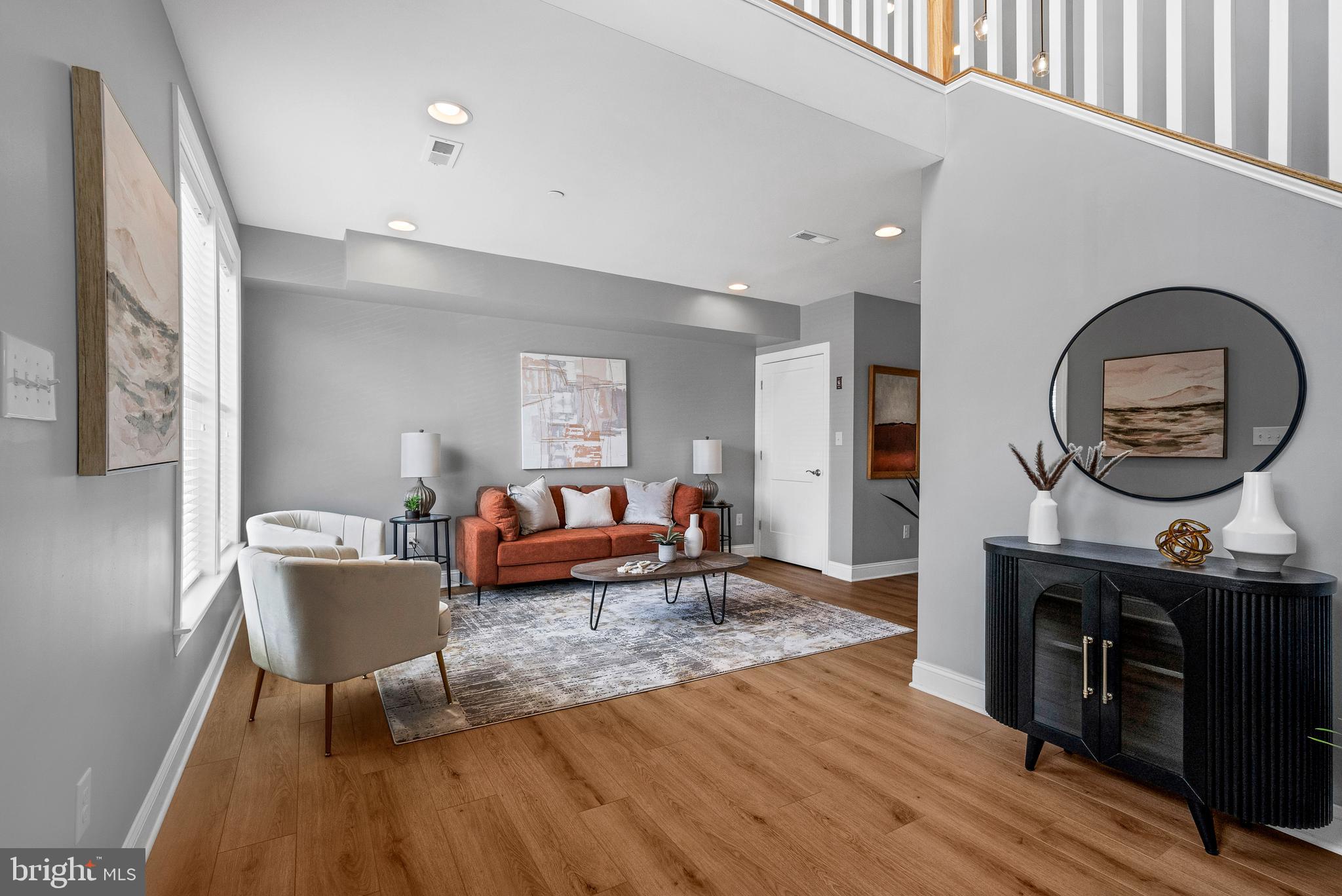 642 West End Walk