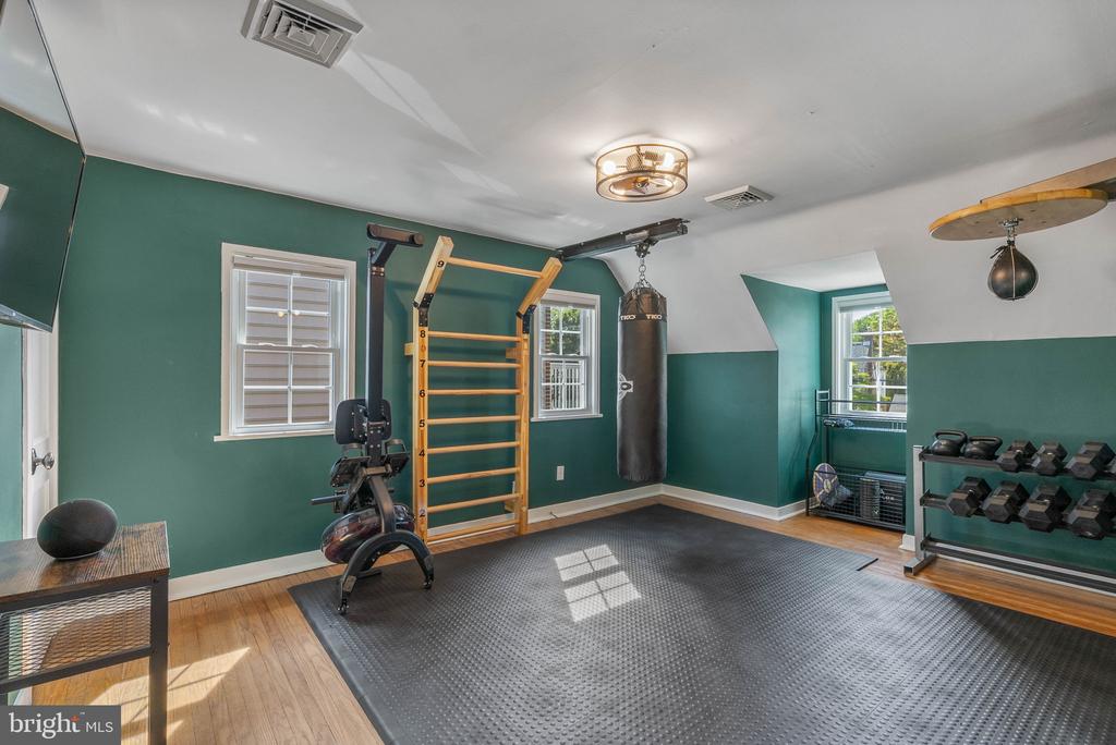 309 VALLEY VIEW ROAD
