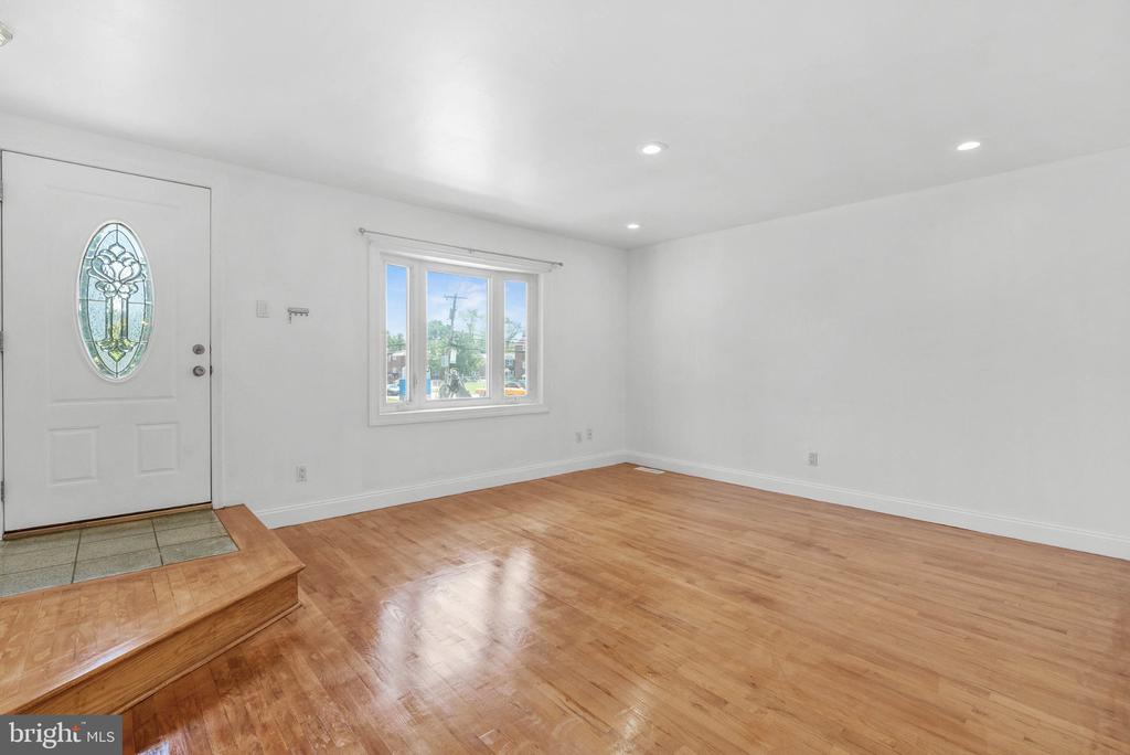 643 SAINT ANTHONY LANE
