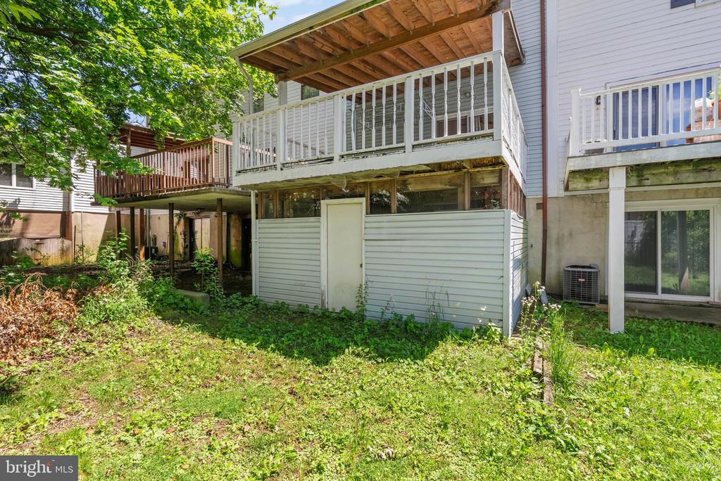 643 SAINT ANTHONY LANE