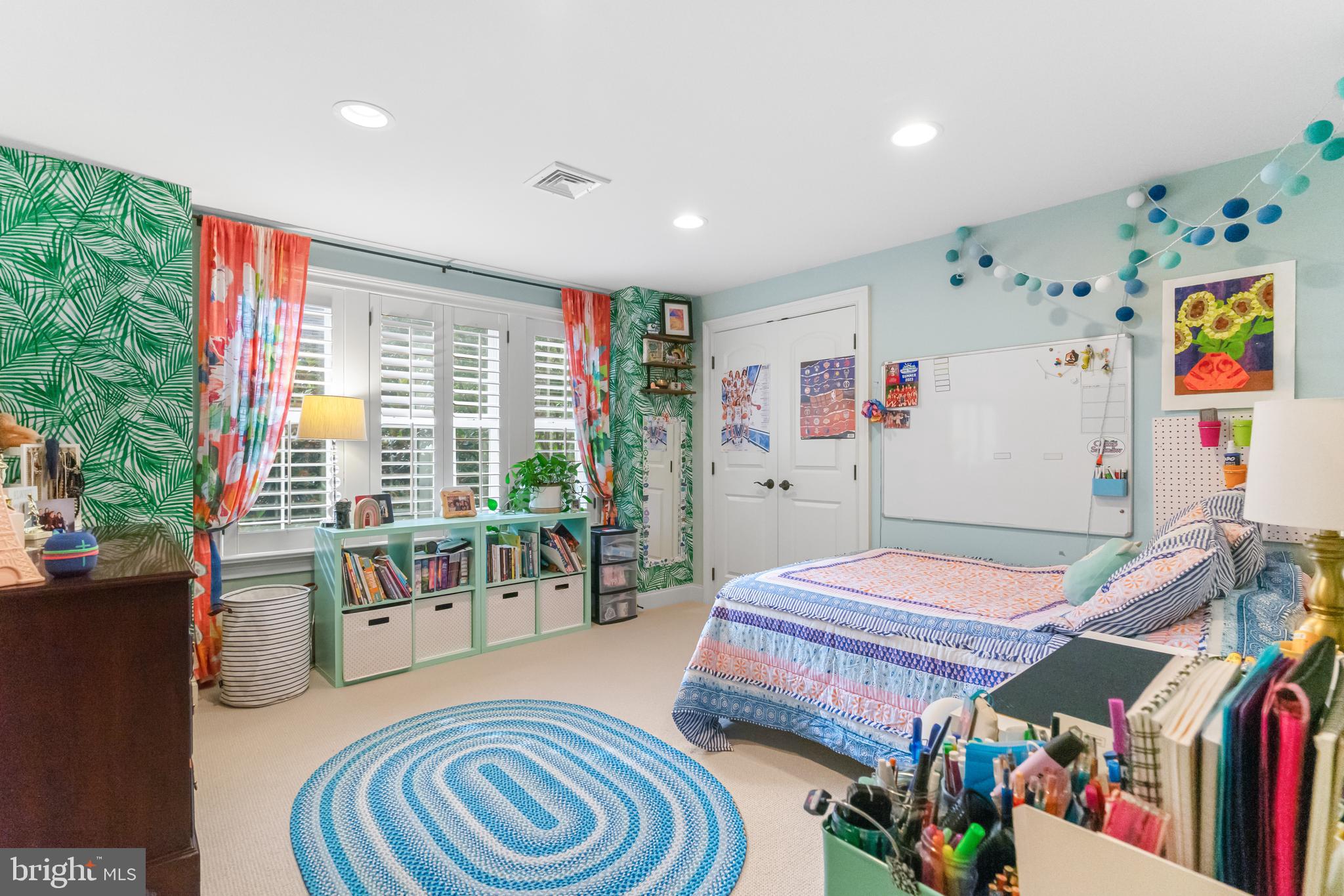 325 Hamilton Rd