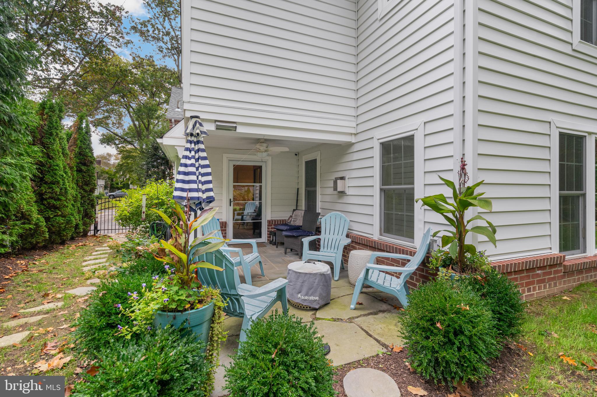 325 Hamilton Rd