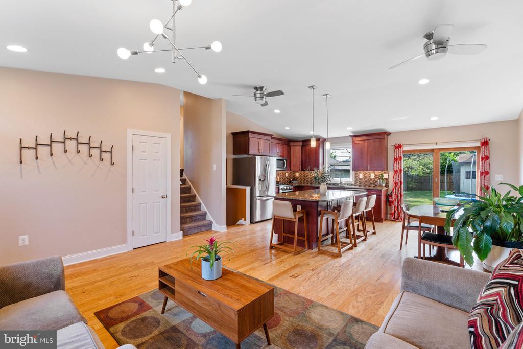 206 Yellowstone Rd