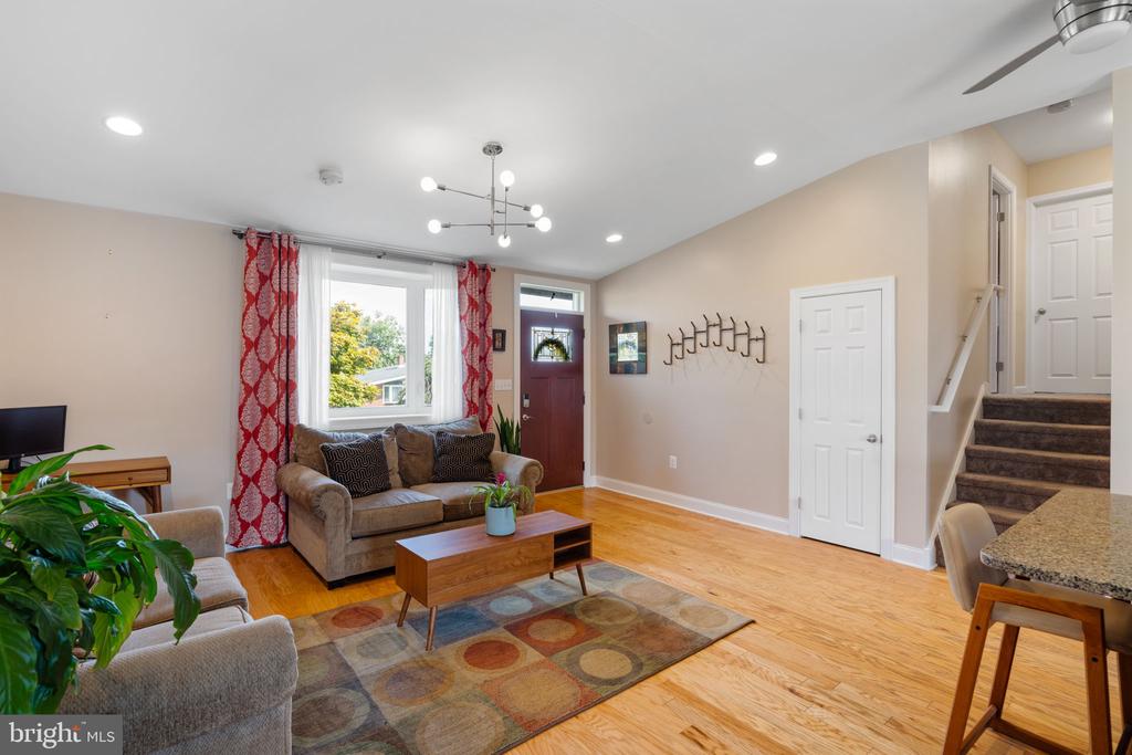 206 Yellowstone Rd