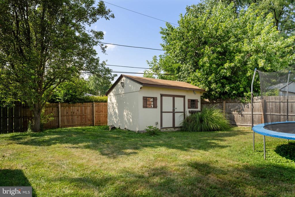 206 Yellowstone Rd