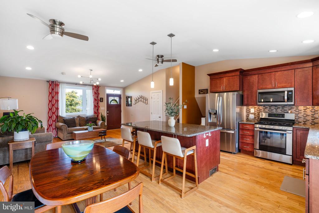 206 Yellowstone Rd