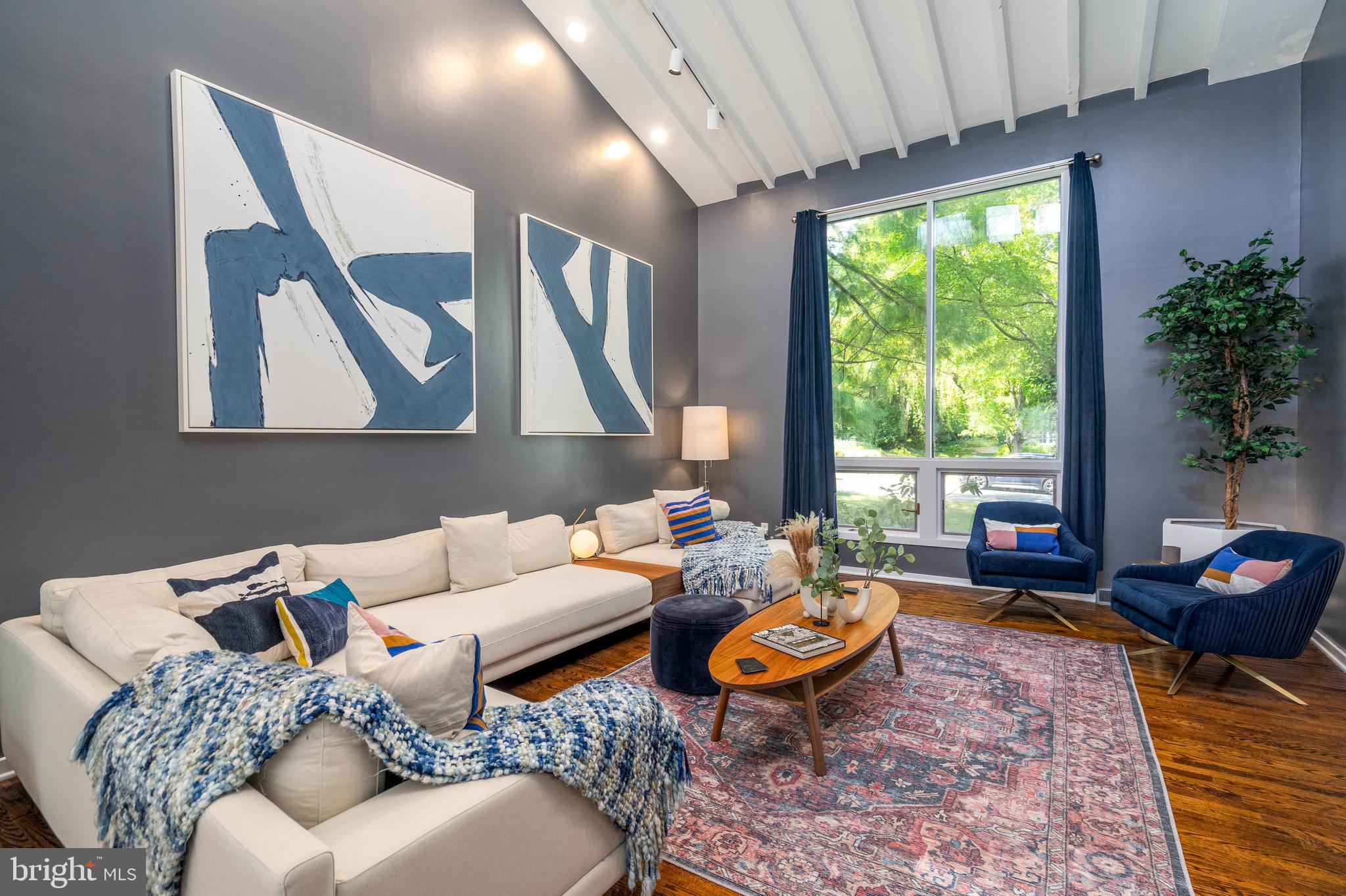 600 Argyle Cir