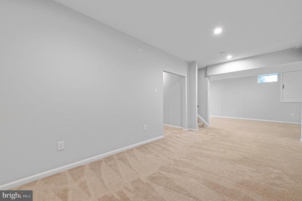 514 REGINALD LANE