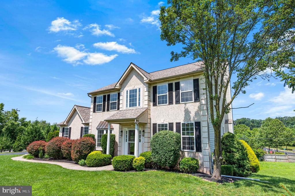 514 REGINALD LANE
