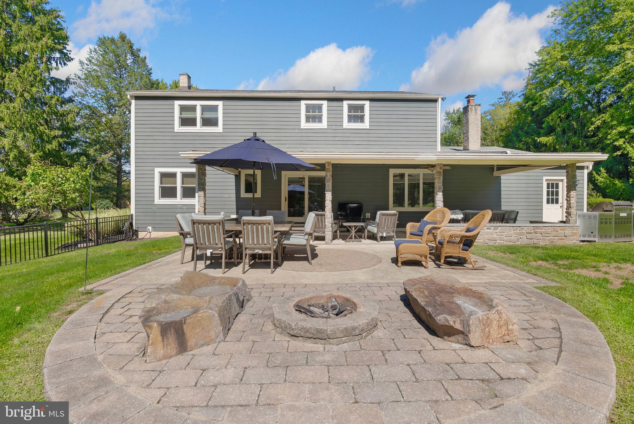 728 HOOVER ROAD