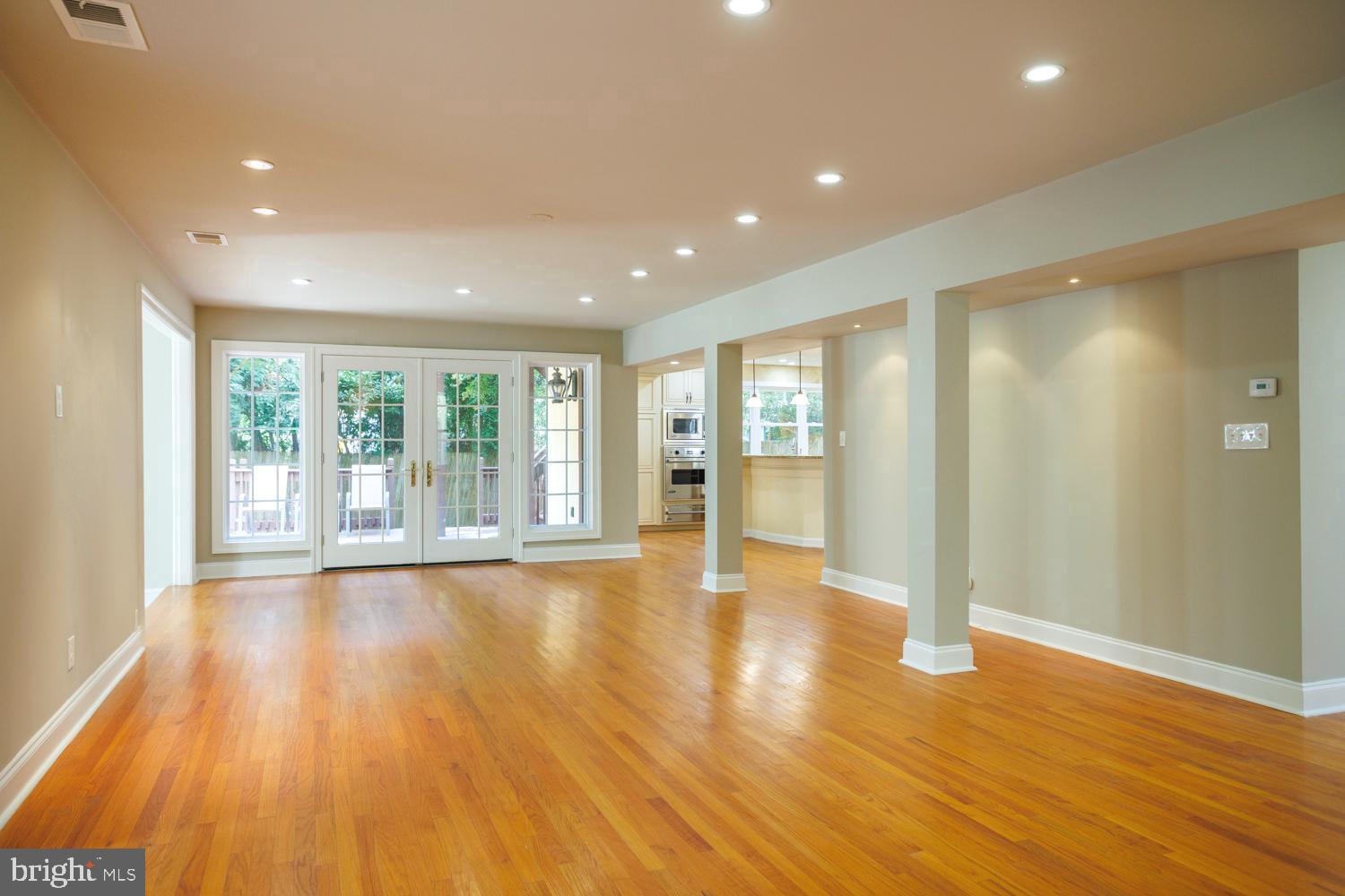 610 ARGYLE CIRCLE