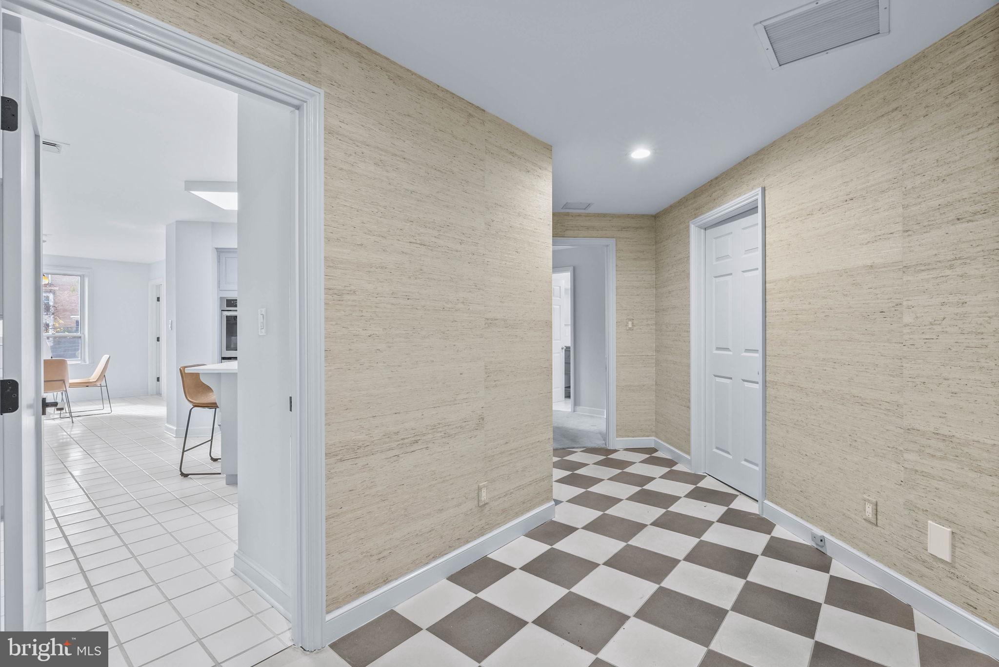 101 CHESWOLD LANE 2-F