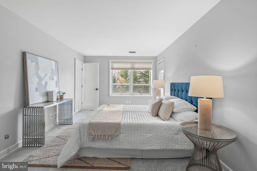 101 CHESWOLD LANE 2-F