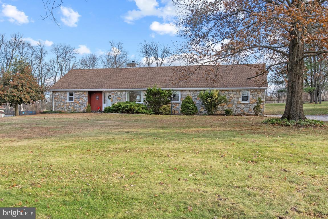 1758 GREEN BRIAR DRIVE