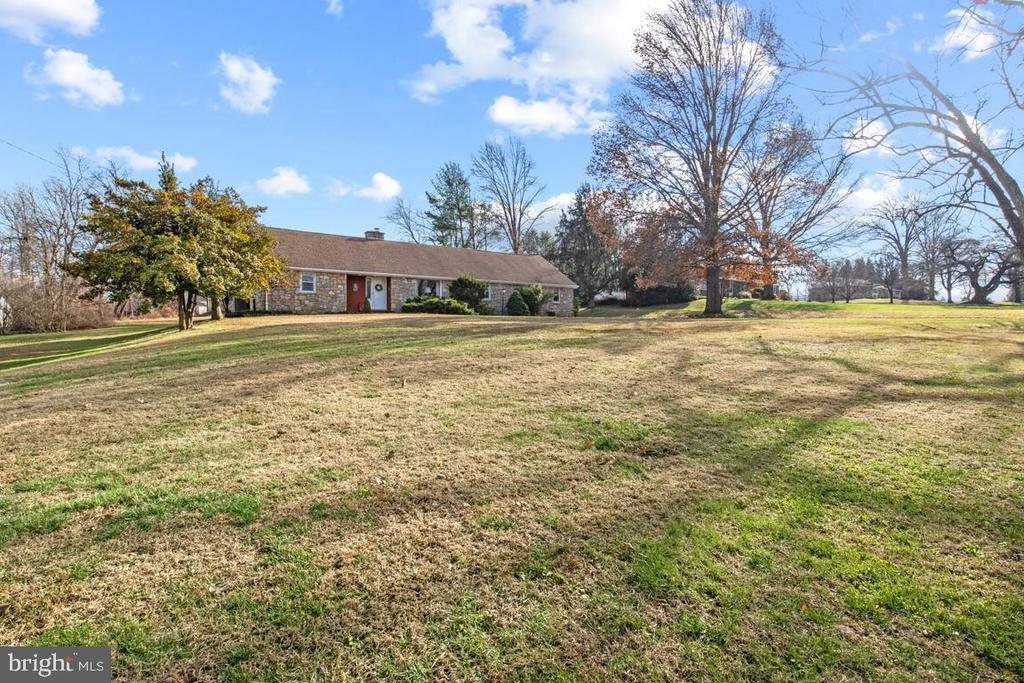 1758 GREEN BRIAR DRIVE