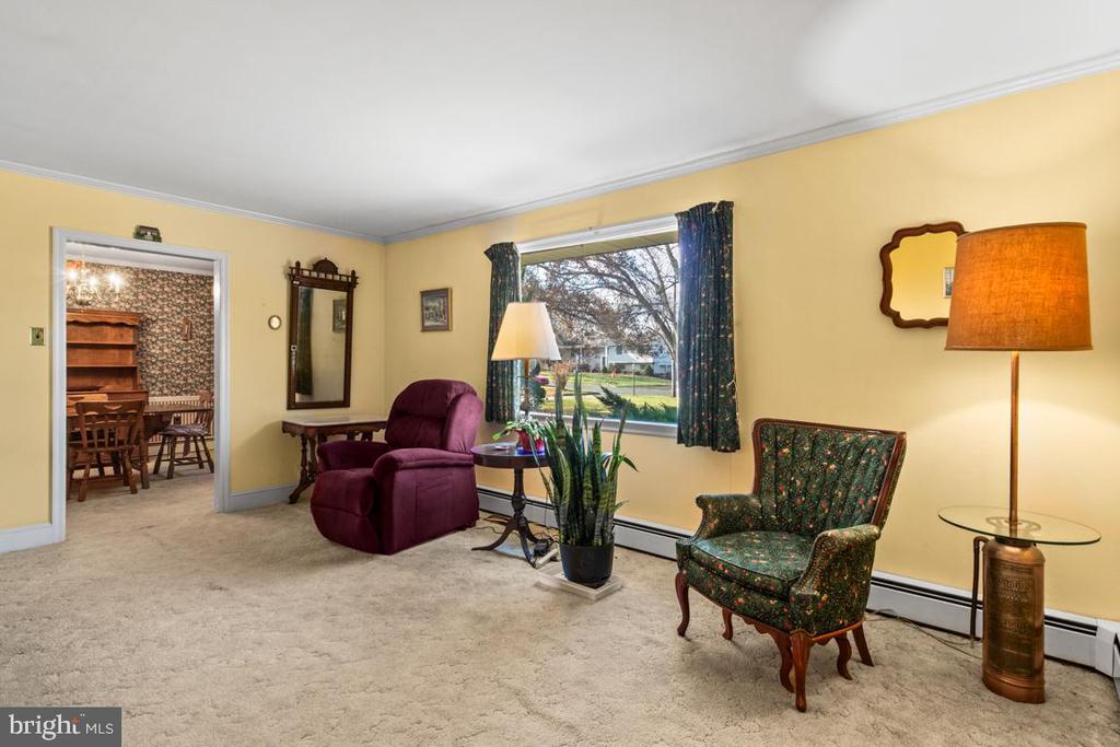 1758 GREEN BRIAR DRIVE
