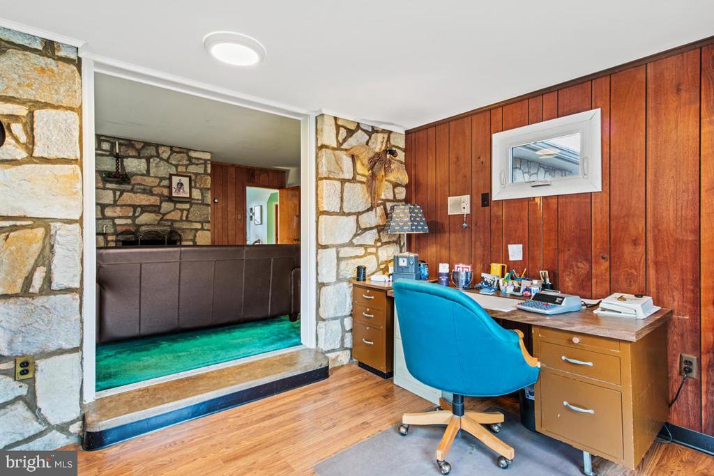 1758 GREEN BRIAR DRIVE