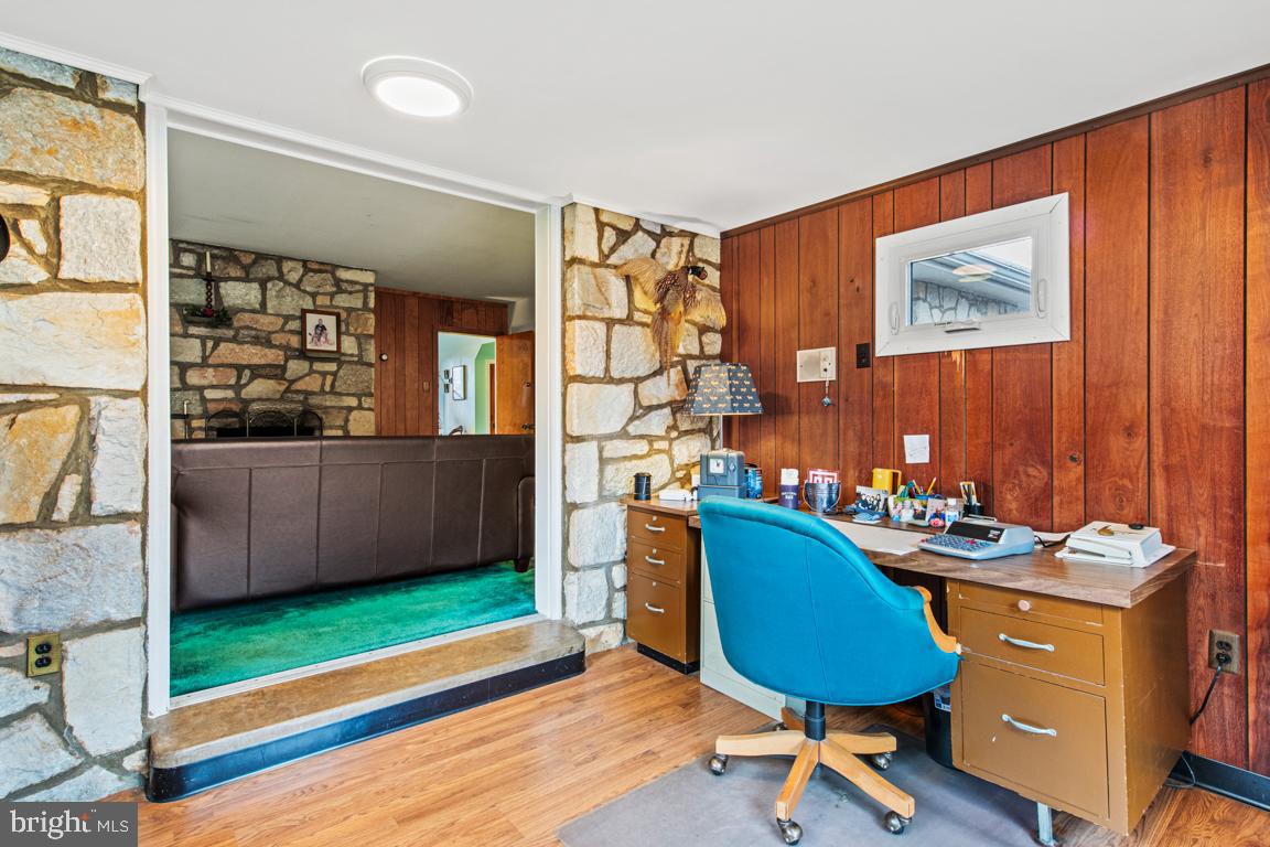 1758 GREEN BRIAR DRIVE