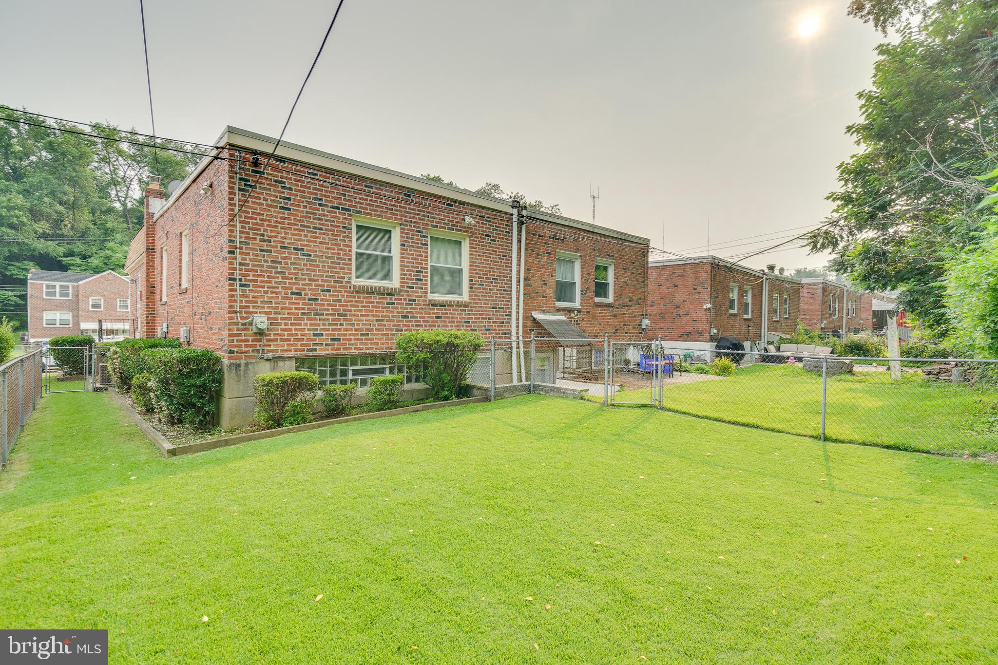 7009 Valley Ave
