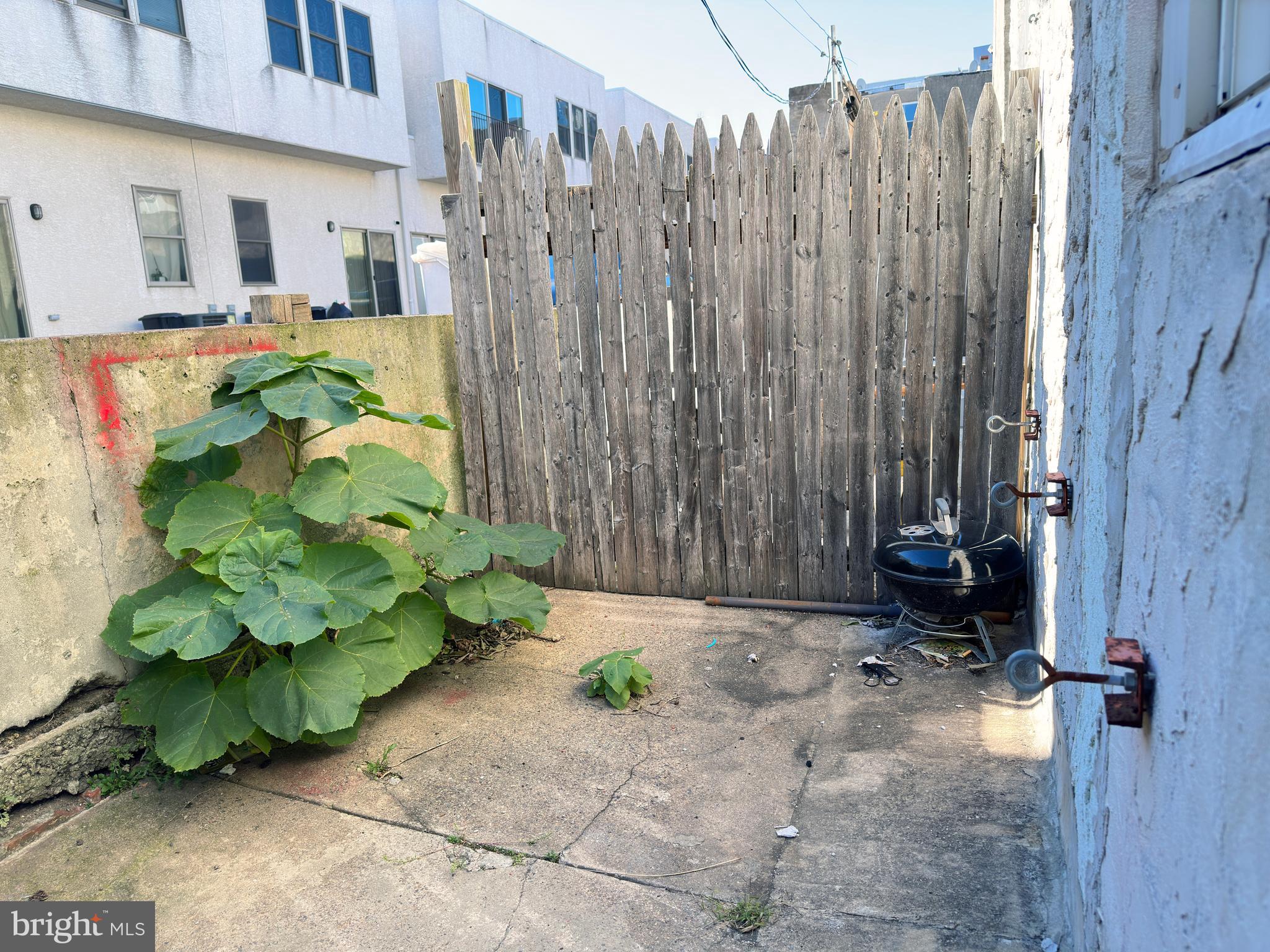 338 Snyder Ave
