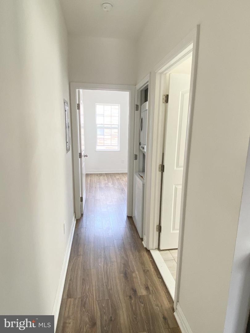 2053 SNYDER AVE #2