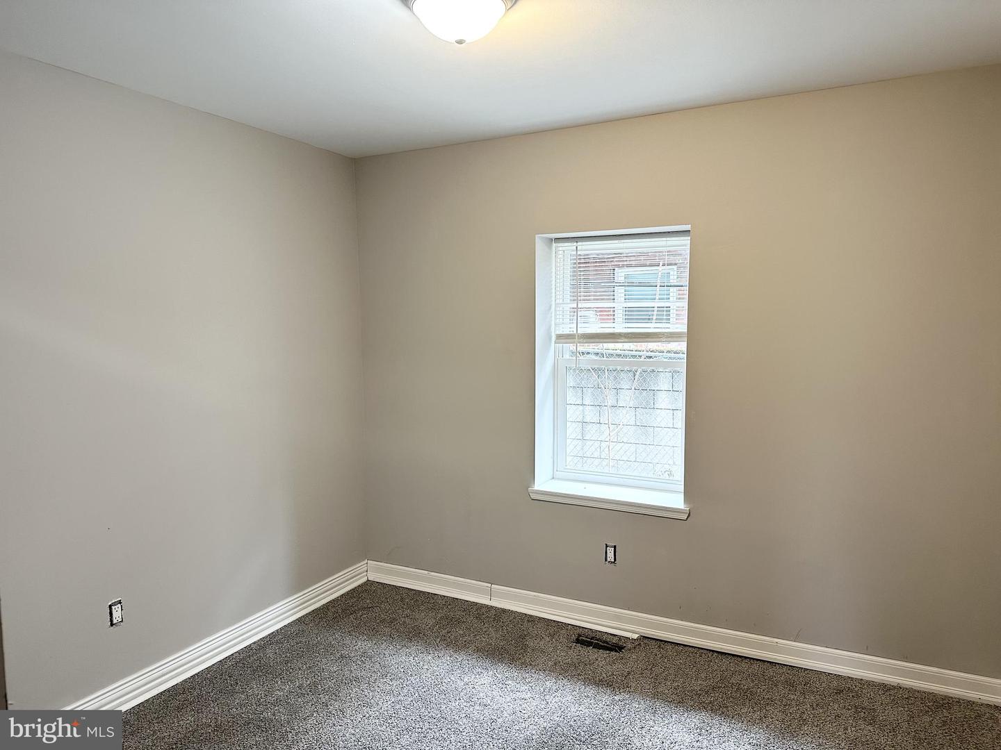 2053 SNYDER AVE #2