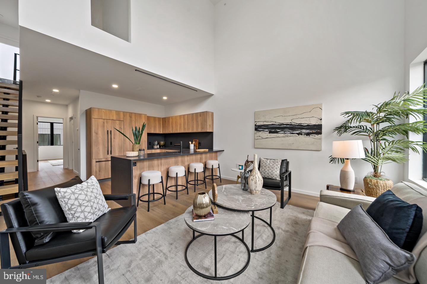 1713B MONTROSE STREET 6