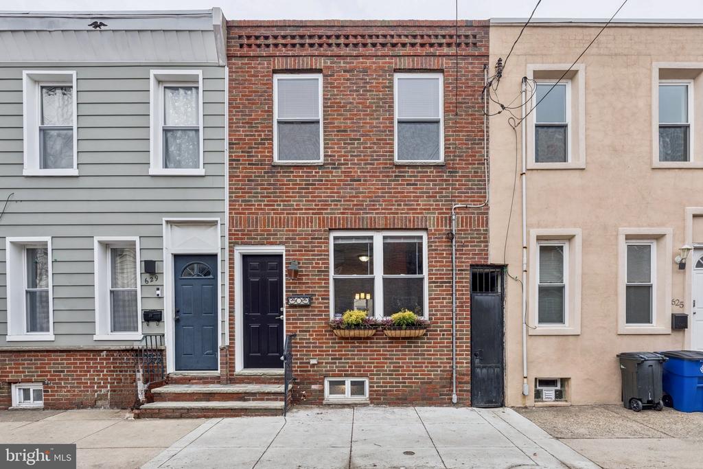 627 FERNON STREET