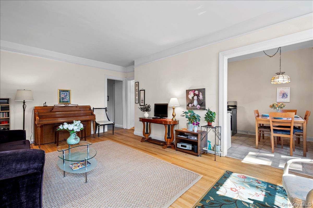 445 Gramatan Avenue Unit: HB2