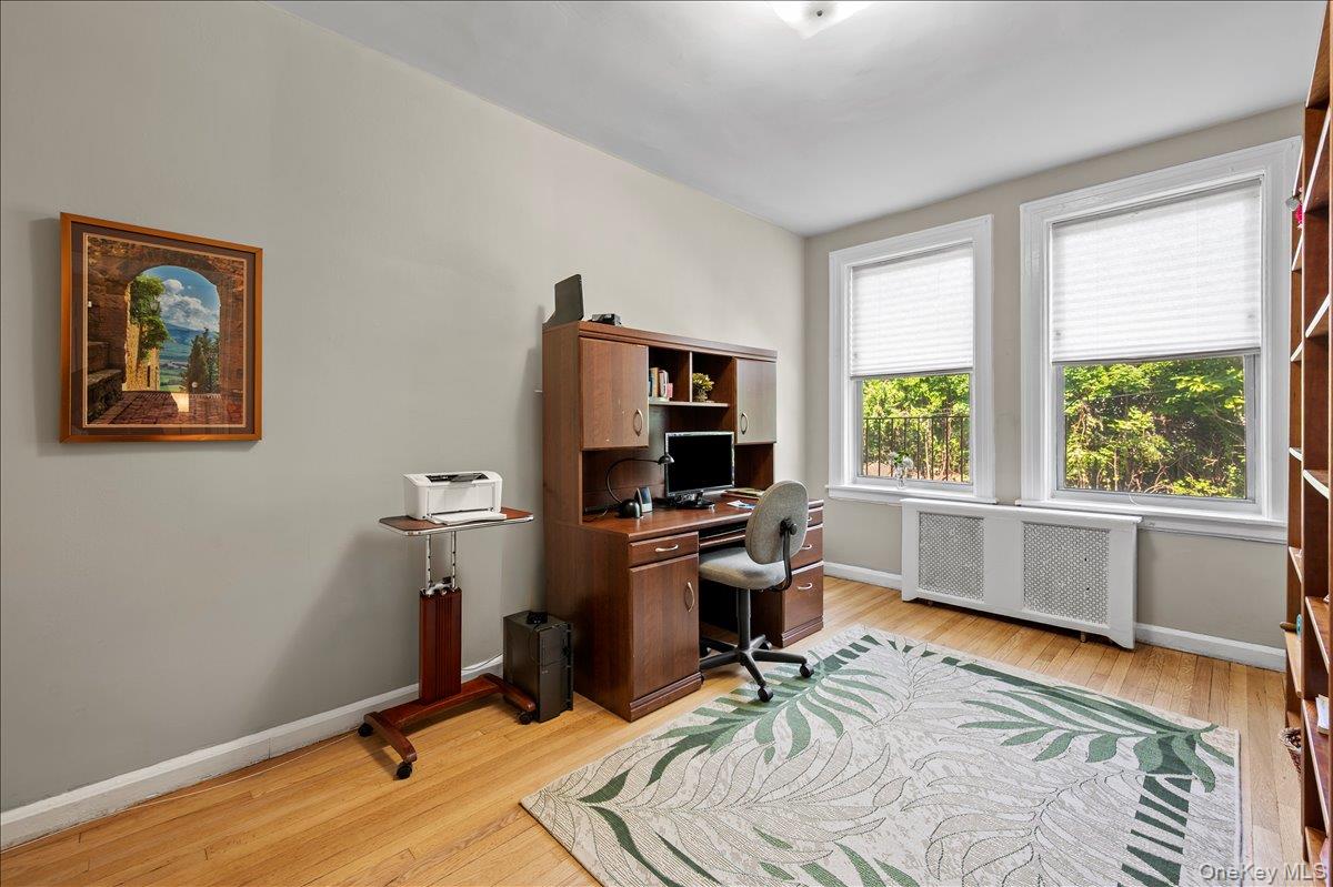 445 Gramatan Avenue Unit: HB2