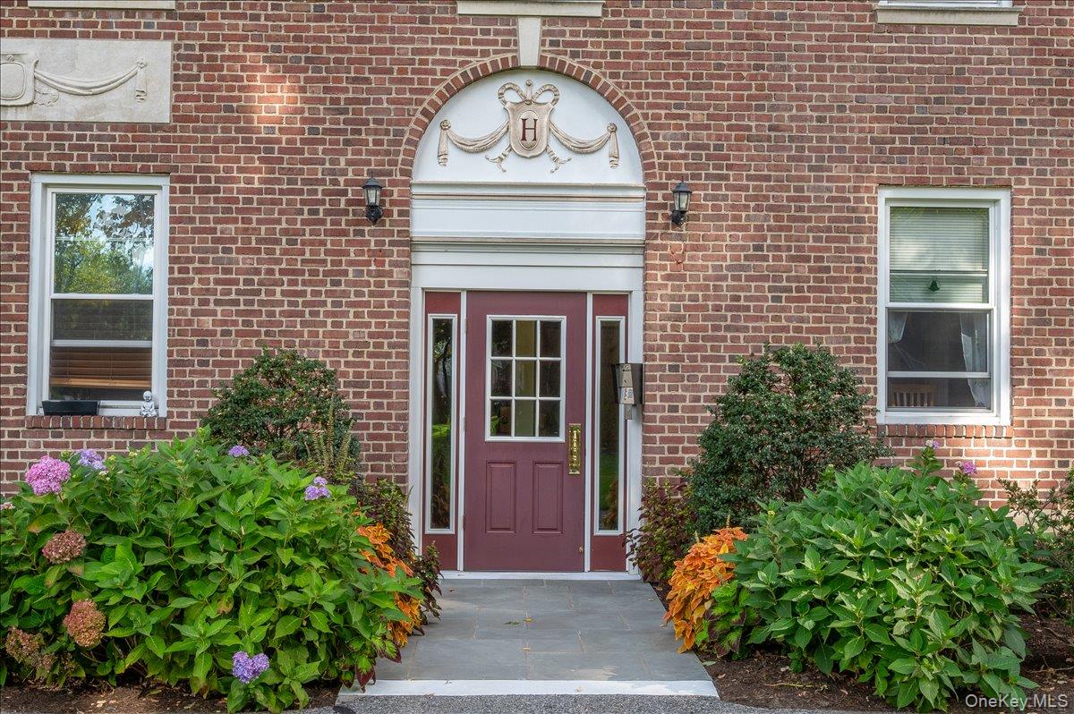 445 Gramatan Avenue Unit: HB2