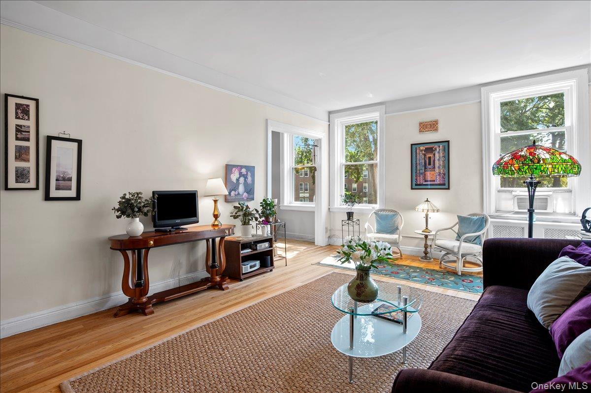 445 Gramatan Avenue Unit: HB2