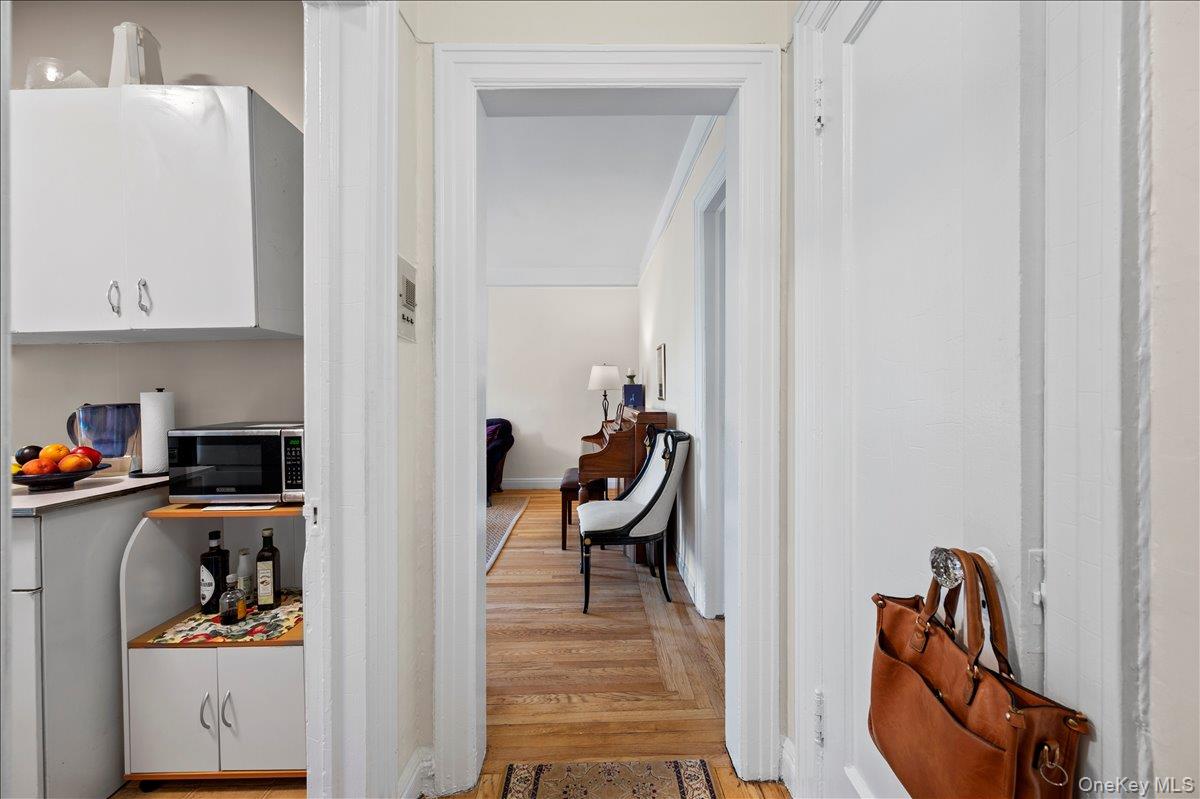 445 Gramatan Avenue Unit: HB2