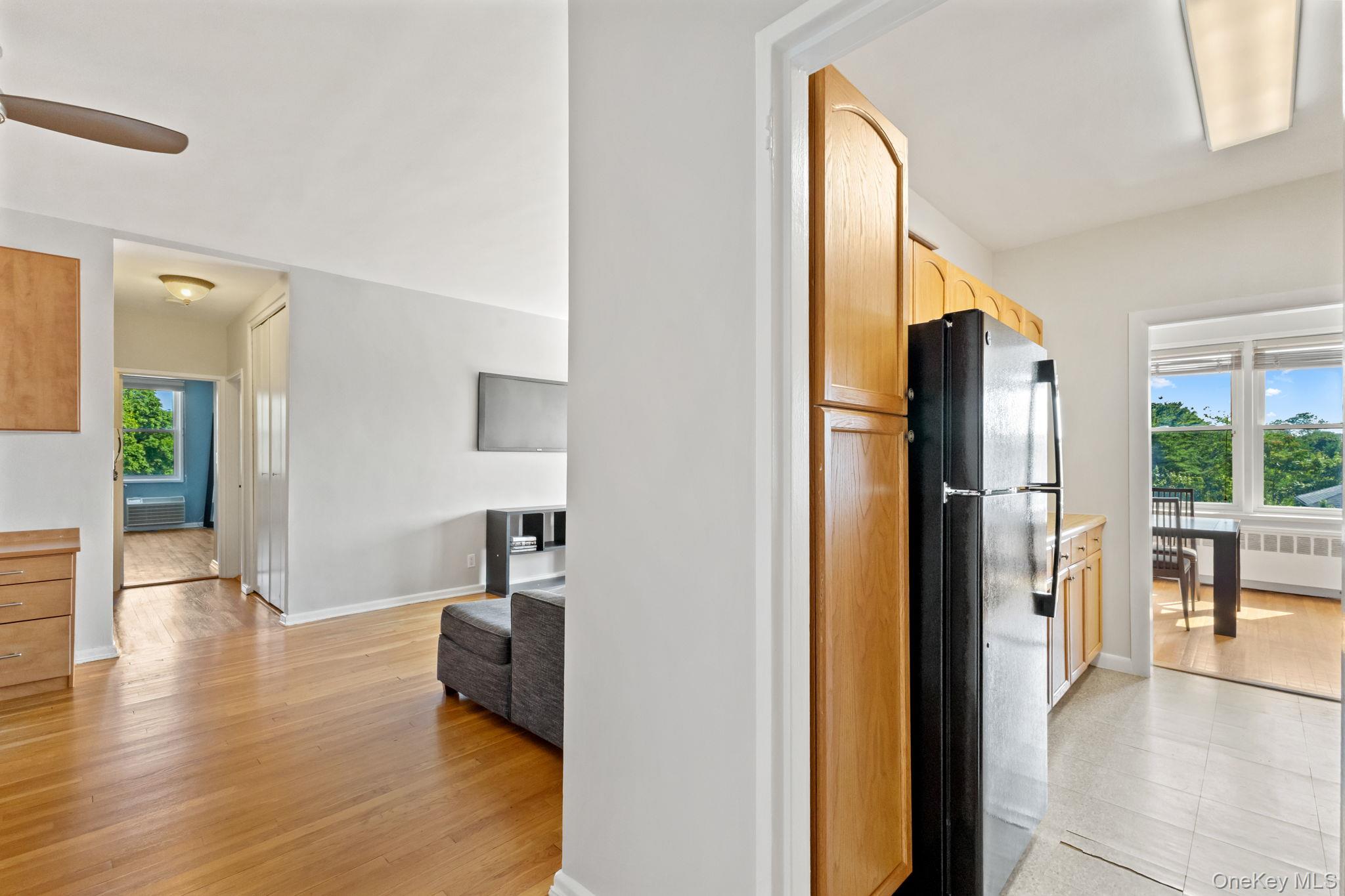 1015 Old Post Road Unit: 3L