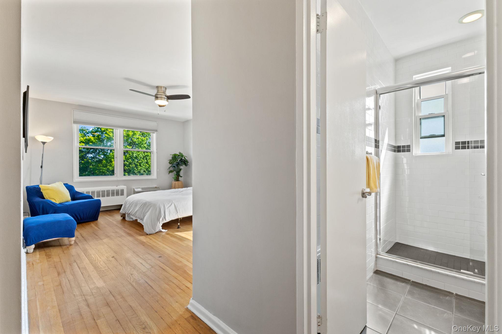 1015 Old Post Road Unit: 3L