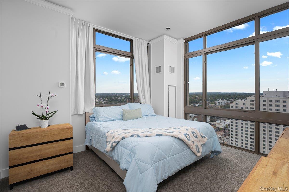 175 Huguenot Street Unit: 2208
